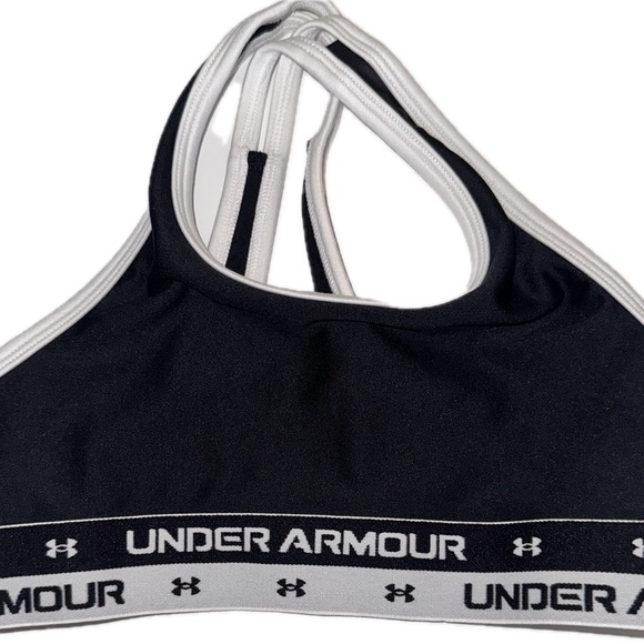 Girls‎ Underarmour Heat Gear Sports Bra - Picture 1 of 3